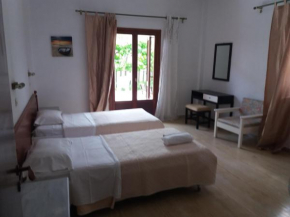 Гостиница Harry's Bar & Apartments 2  Ахарави